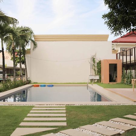 Reddoorz Premium @ Wireless Mandaue Cebu Hotel Exterior foto